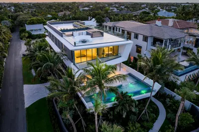316 N Ocean Boulevard 1