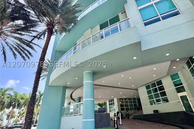 1900 N Bayshore Dr #1807 1