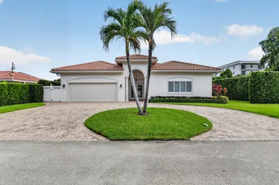 899 Granada Drive 1