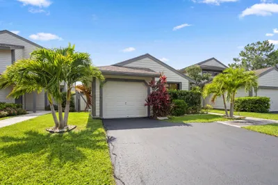 2482 Bedford Mews Drive 1