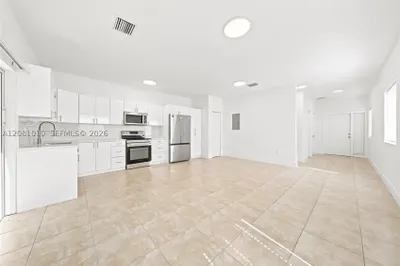 145 NE 60th St 1