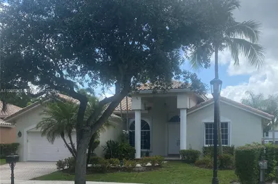 3066 Lakewood Cir 1