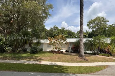 15200 SW 81st Ave 1