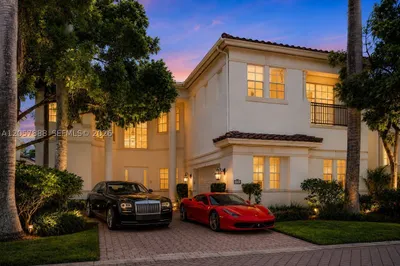 996 Sanibel Dr 1