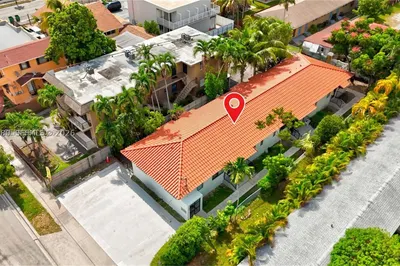 1330 NW 5th St #4 1