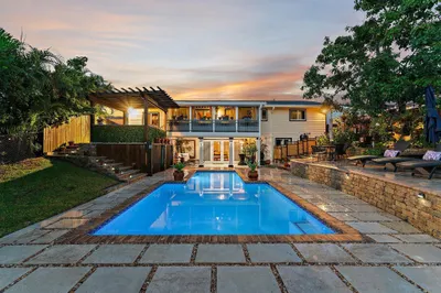 1430 SW Covered Bridge Drive 1