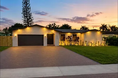 11370 NW 29th Street 1