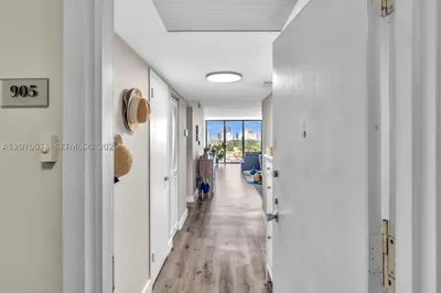 3375 N Country Club Dr #905 1