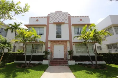 811 Jefferson Ave #101 1