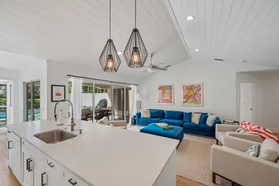 2236 Las Casitas Drive 1
