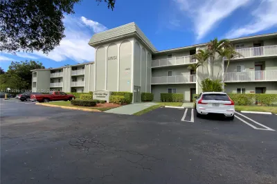 11651 Royal Palm Blvd #305 1