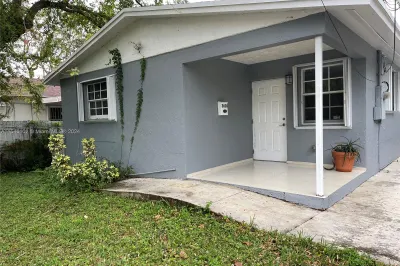 3636 Oak Ave 1