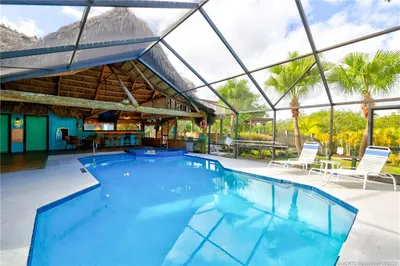 1812 SE Hideaway Circle 1