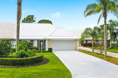 2928 SE Fairway #18 1