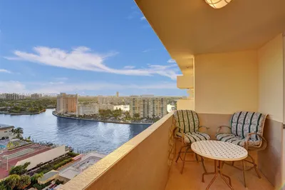 1833 S Ocean Dr #1704 1