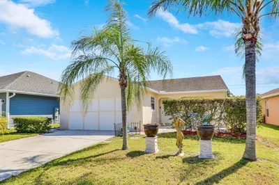 5783 SE Mitzi Lane