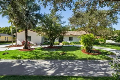 PINECREST BY THE SEA GATED COMMUNITY