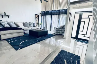 700 E Coco Plum Circle #5 1
