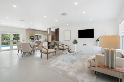 234 SE 3rd Pl 1