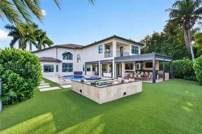 9328 Tropez Ln 1