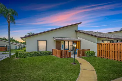 7916 SE Villa Circle 1