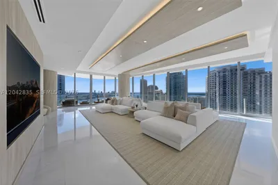 300 Biscayne Boulevard Way #2701 1