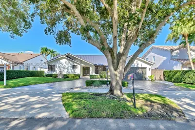 8445 NW 165th Ter 1