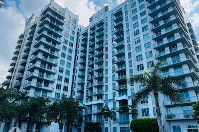 300 S AUSTRALIAN Avenue #702 1