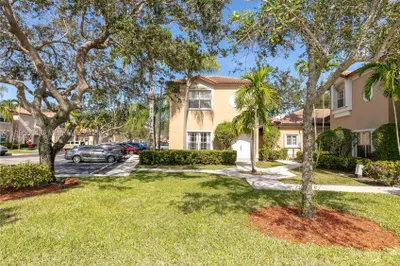 16122 Emerald Cove Rd #16122 1