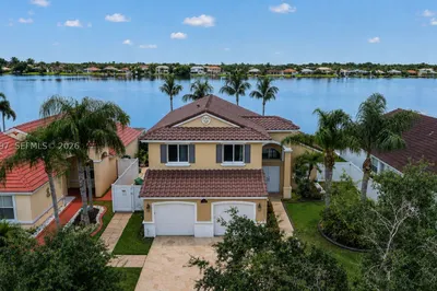 19156 NW 24th Ct 1