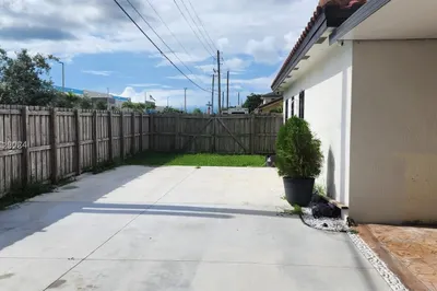 13201 SW 274th Ter 1