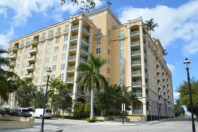 403 S Sapodilla Avenue #203 1