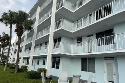104 Paradise Harbour 307 Boulevard #307 1