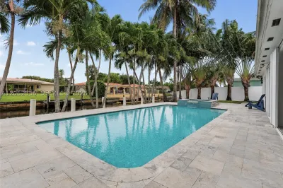 6000 SW 17th St 1