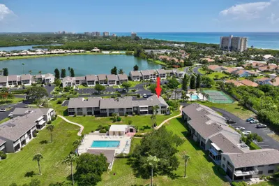3209 S Lakeview Circle #8-101 1