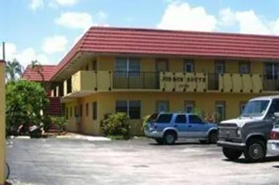 2530 Pierce Street #201 1