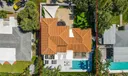 452 Hampton Ln Photo
