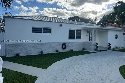 4630 NW 5th St 1