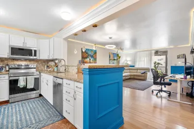 1000 NE 12th Ave #408 1