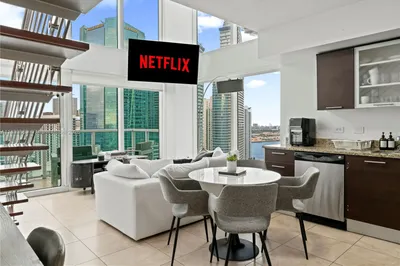 Dining/Kitchen