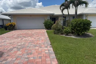 2880 SE Fairway W #1 1