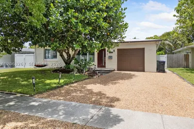 1433 NE 17th Way 1