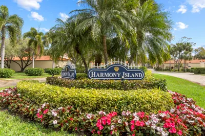 5010 Harmony Circle #103 1
