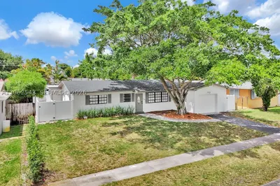 7710 NW 6th Ct 1