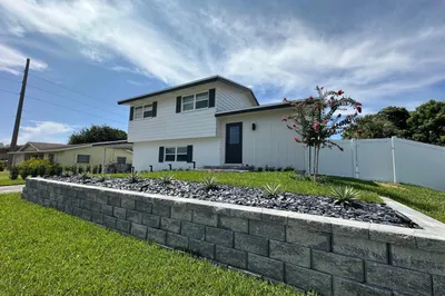 214 SW 4th Street 1