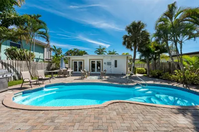 4641 Bougainvilla Drive 1