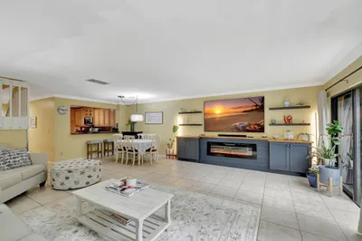 1800 Embassy Dr #105 1