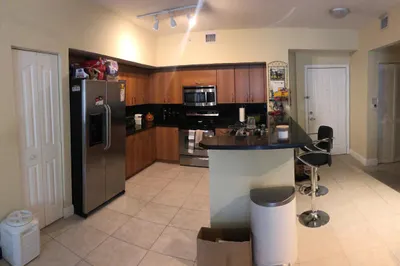 PINEAPPLE GROVE kitchen