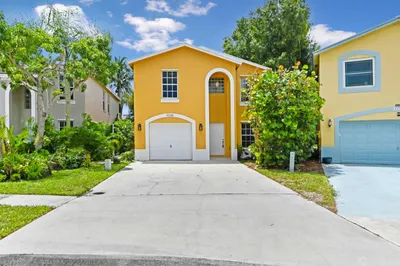 4268 Pine Hollow Circle 1