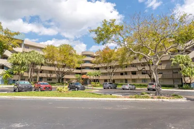 1000 Colony Point Cir #203 1